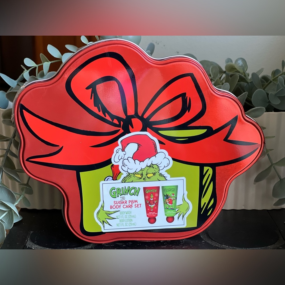 Grinch Sugar Plum Body Care Set - Picture 1 of 2